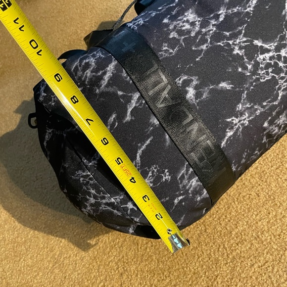 Kendall & Kylie Duffle Bag in Faux Stone Pattern - Picture 7 of 10